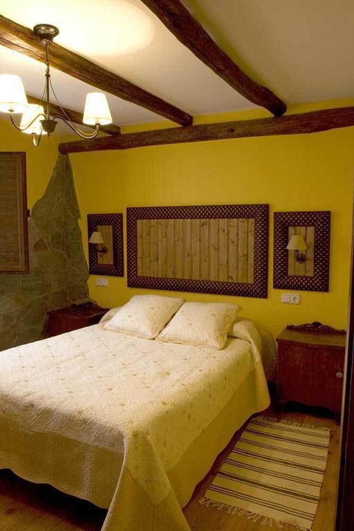 Tia Maria Bed & Breakfast Cerredo Oda fotoğraf
